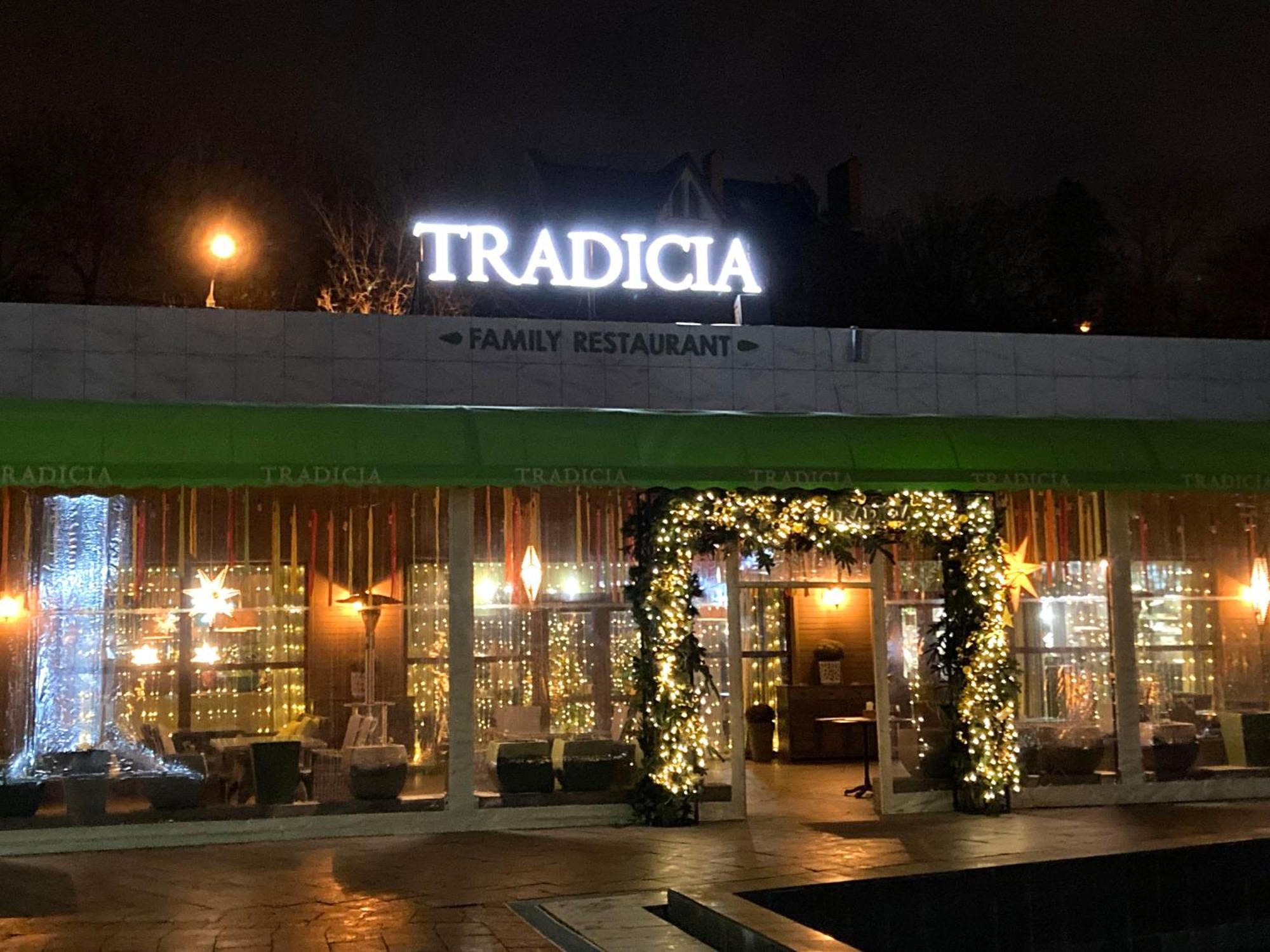 Arcadia Spacious Apartments Odessa Esterno foto