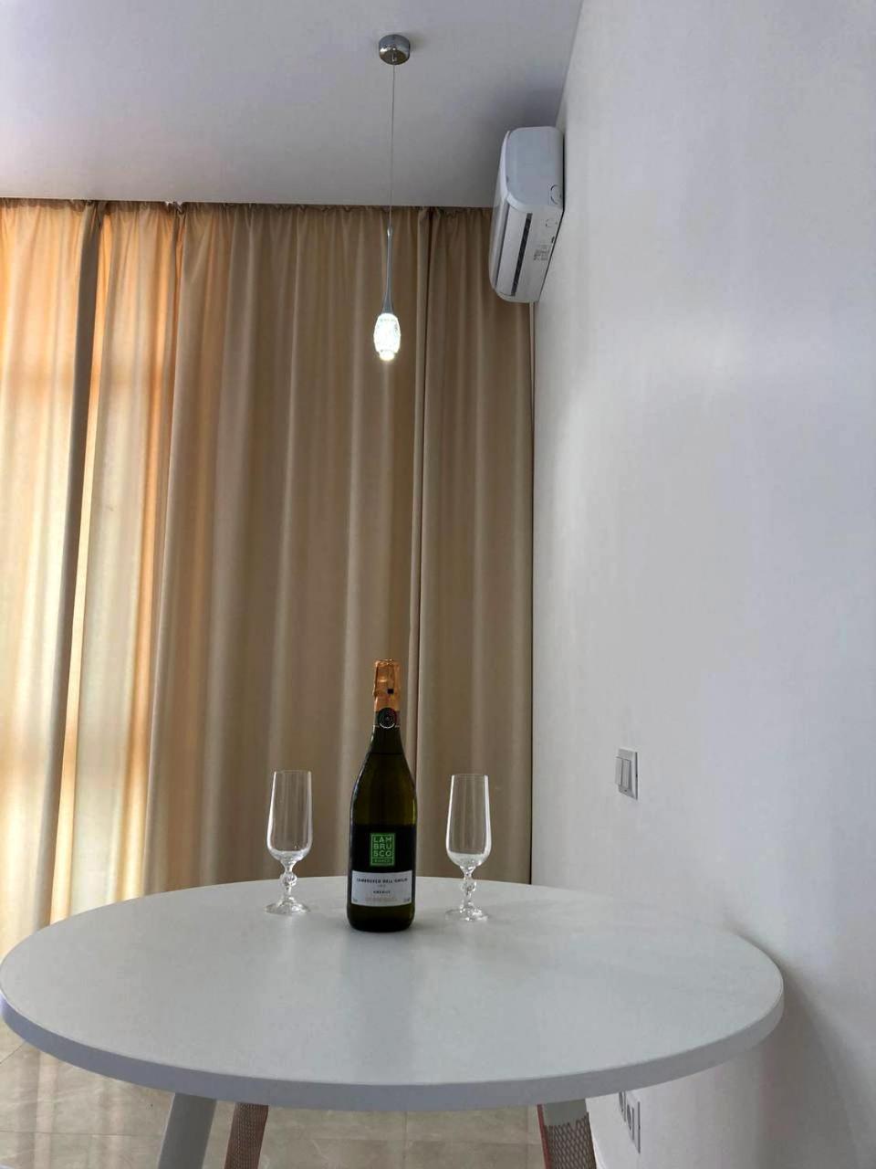 Arcadia Spacious Apartments Odessa Esterno foto